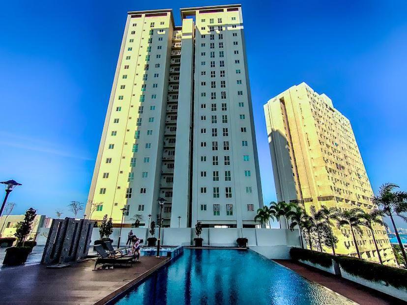 Straits Garden Suites By Yen'S Sojourn George Town Exterior foto