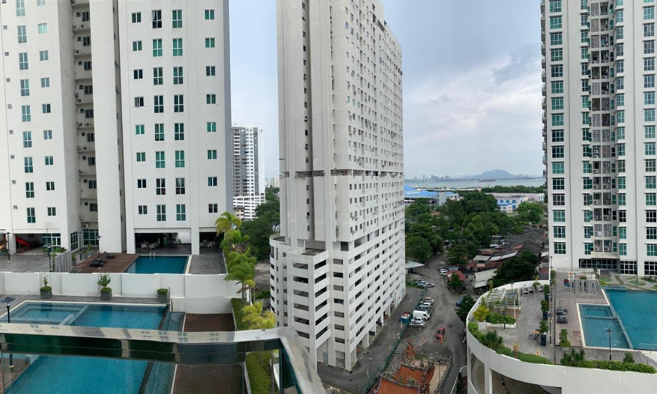 Straits Garden Suites By Yen'S Sojourn George Town Exterior foto